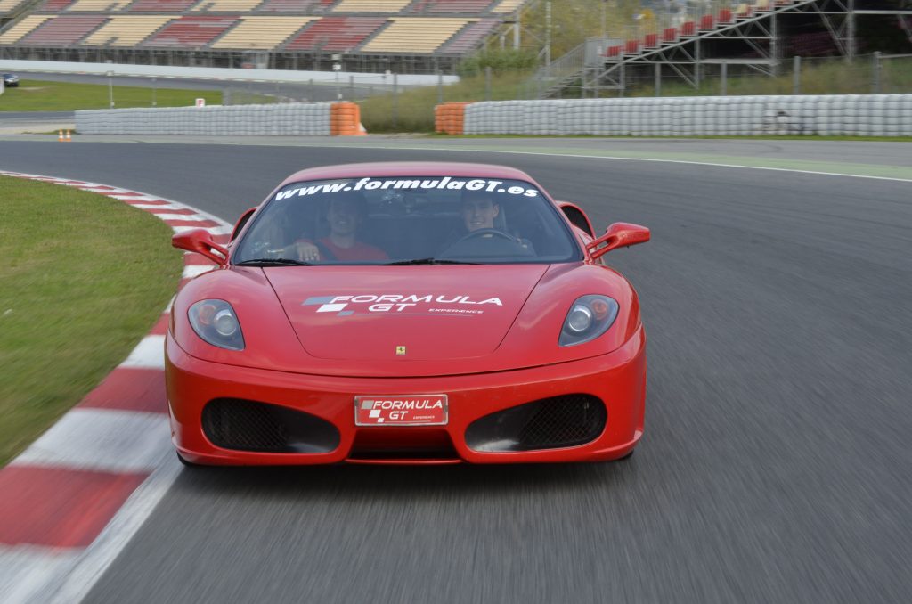 Conducir un Ferrari en el Circuit de Barcelona-Catalunya de Montmeló