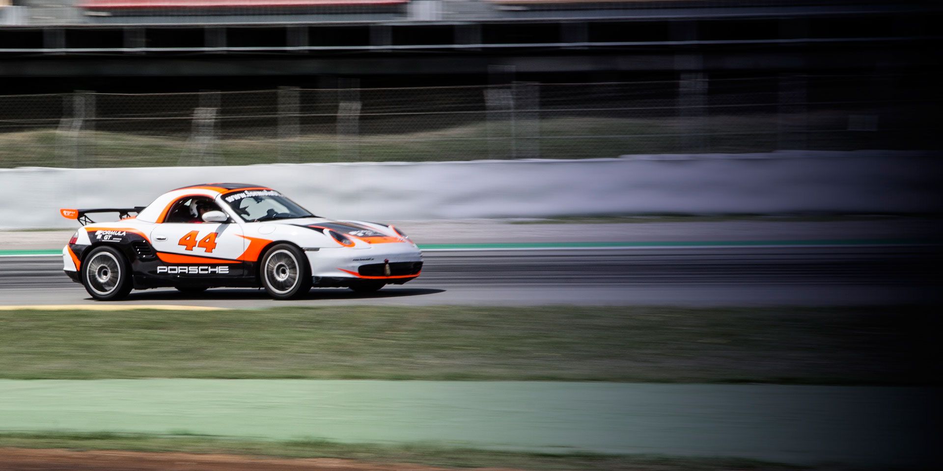 Conducir Porsche Boxster Cup en el Circuit de Barcelona-Catalunya