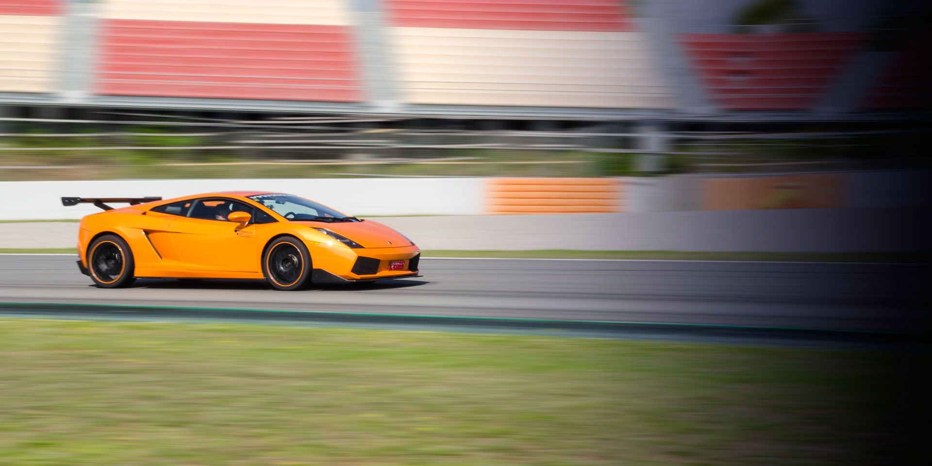 Conducir un Lamborghini Gallardo en el Circuit de Barcelona-Catalunya